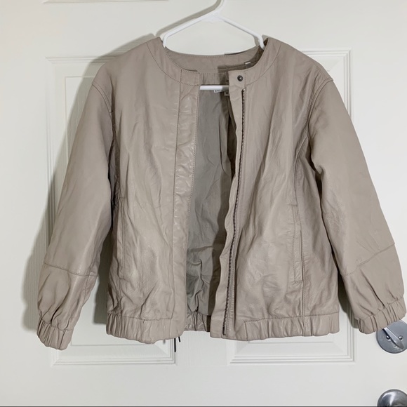 Vince Jackets & Blazers - Vince tan leather bomber jacket size xs